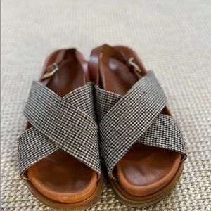 Alohas Wool slingback crossover strap sandal- size 39- like new